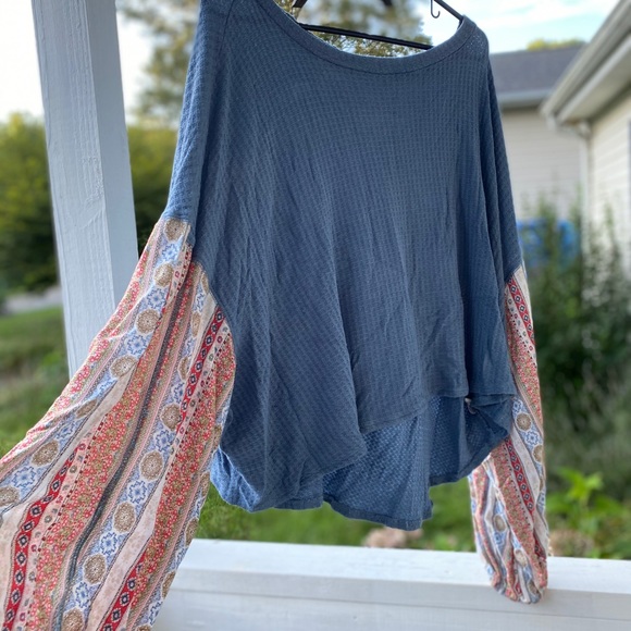 Altered State Top - Picture 2 of 3